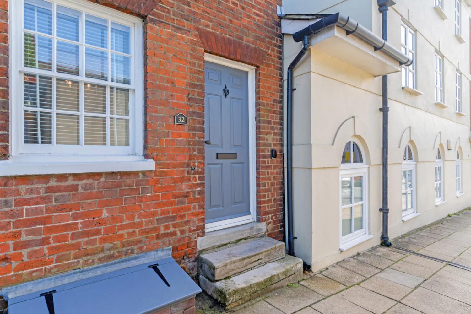 2 Bedrooms Stunning Westgate Cottage Retreat, Central Winchester, Free On-Street Parking Permit, With Garden Close To Cathedral - Sleeps 6, Pets Are Welcome, Summer Special Offer! - By Blue Puffin Stays Buitenkant foto