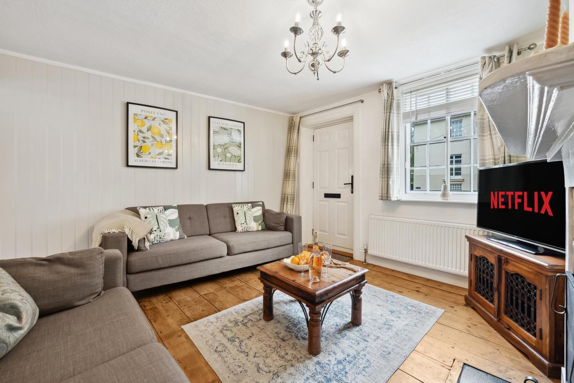 2 Bedrooms Stunning Westgate Cottage Retreat, Central Winchester, Free On-Street Parking Permit, With Garden Close To Cathedral - Sleeps 6, Pets Are Welcome, Summer Special Offer! - By Blue Puffin Stays Buitenkant foto